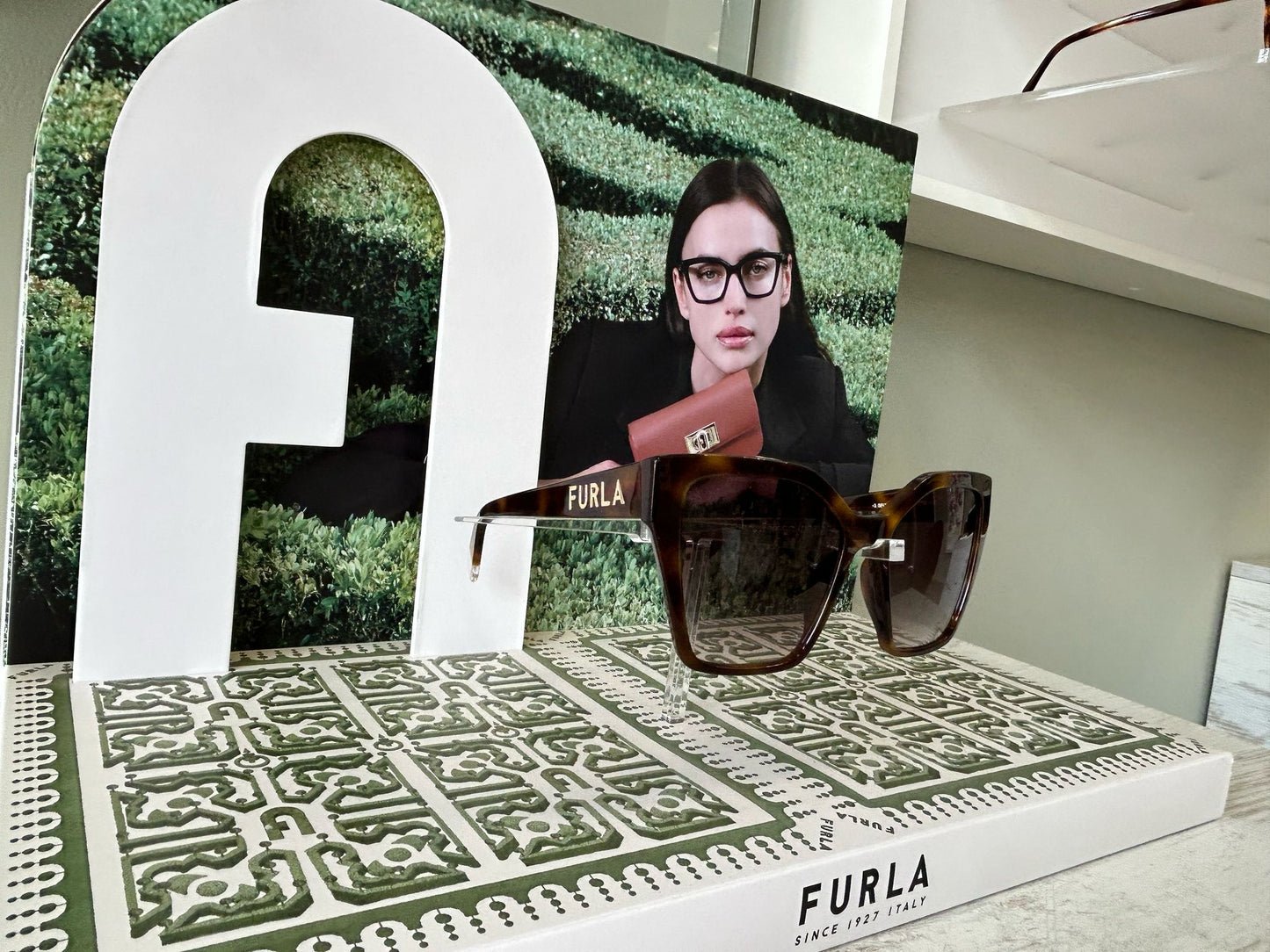 OCCHIALE DA SOLE FURLA SFU686