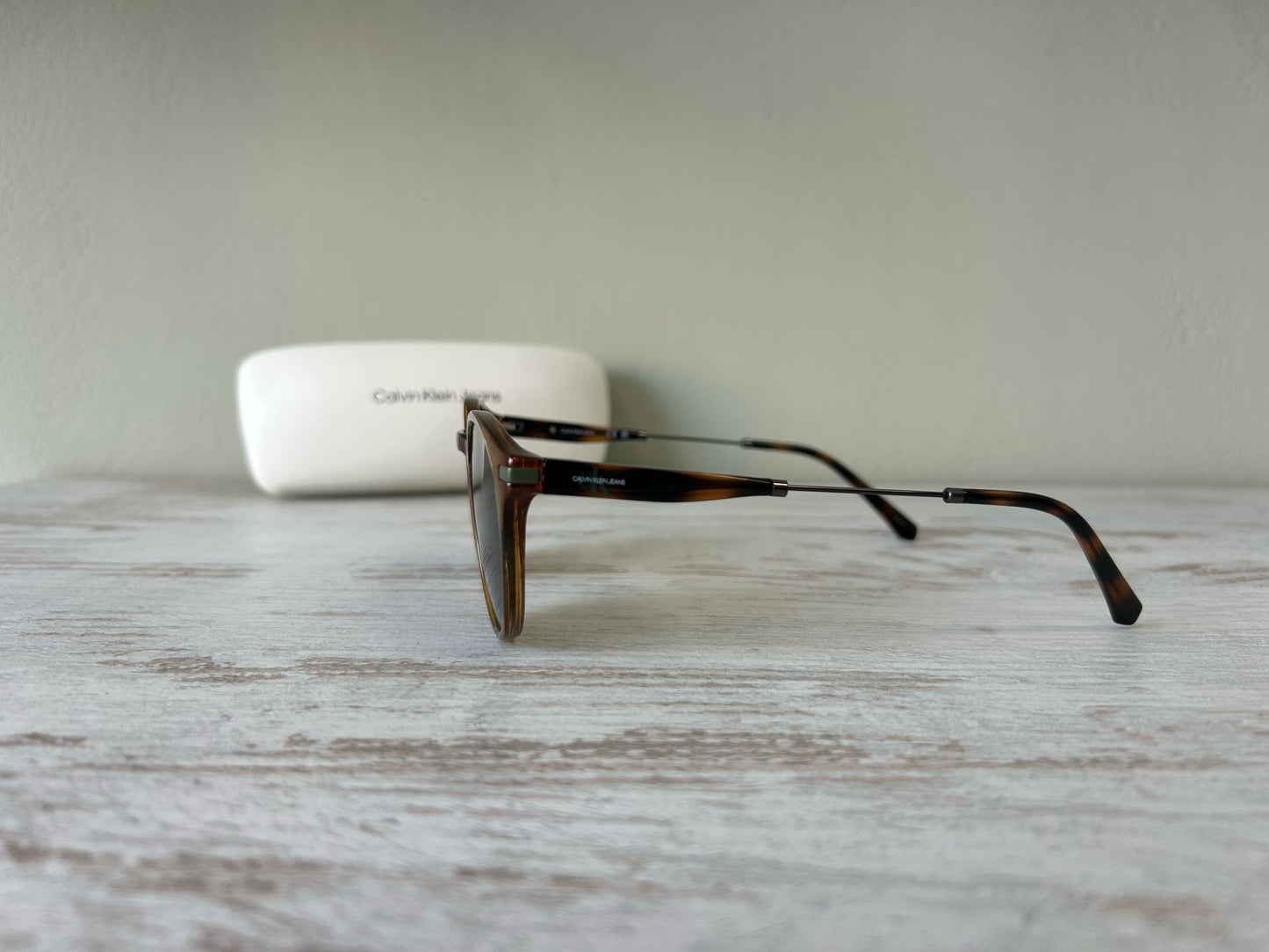 OCCHIALE DA SOLE Calvin Klein Jeans 20705S
